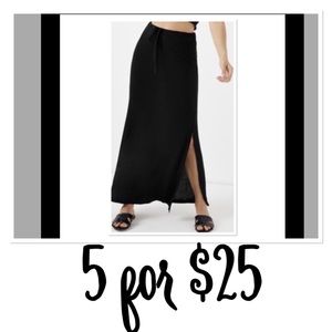 🚨CLOSET CLOSING🚨 New Directions Black Maxi Skirt w/Side Slit